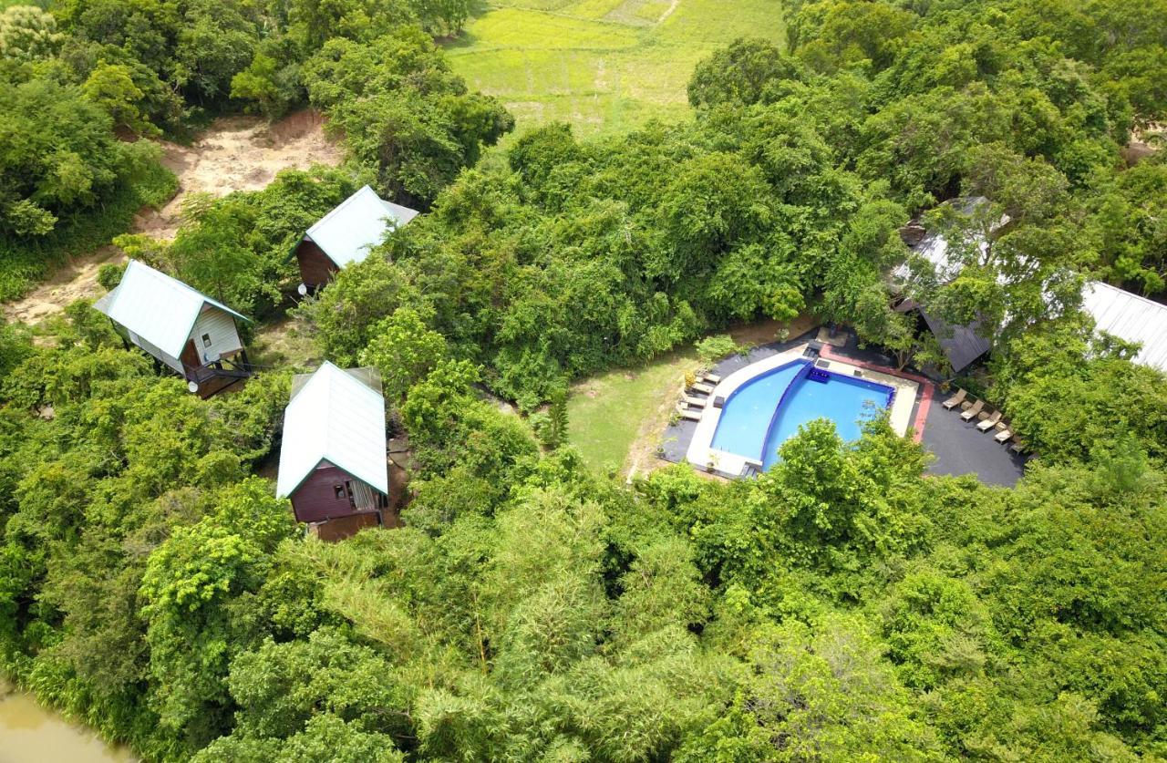 Nice Place Resort Dambulla Exteriör bild