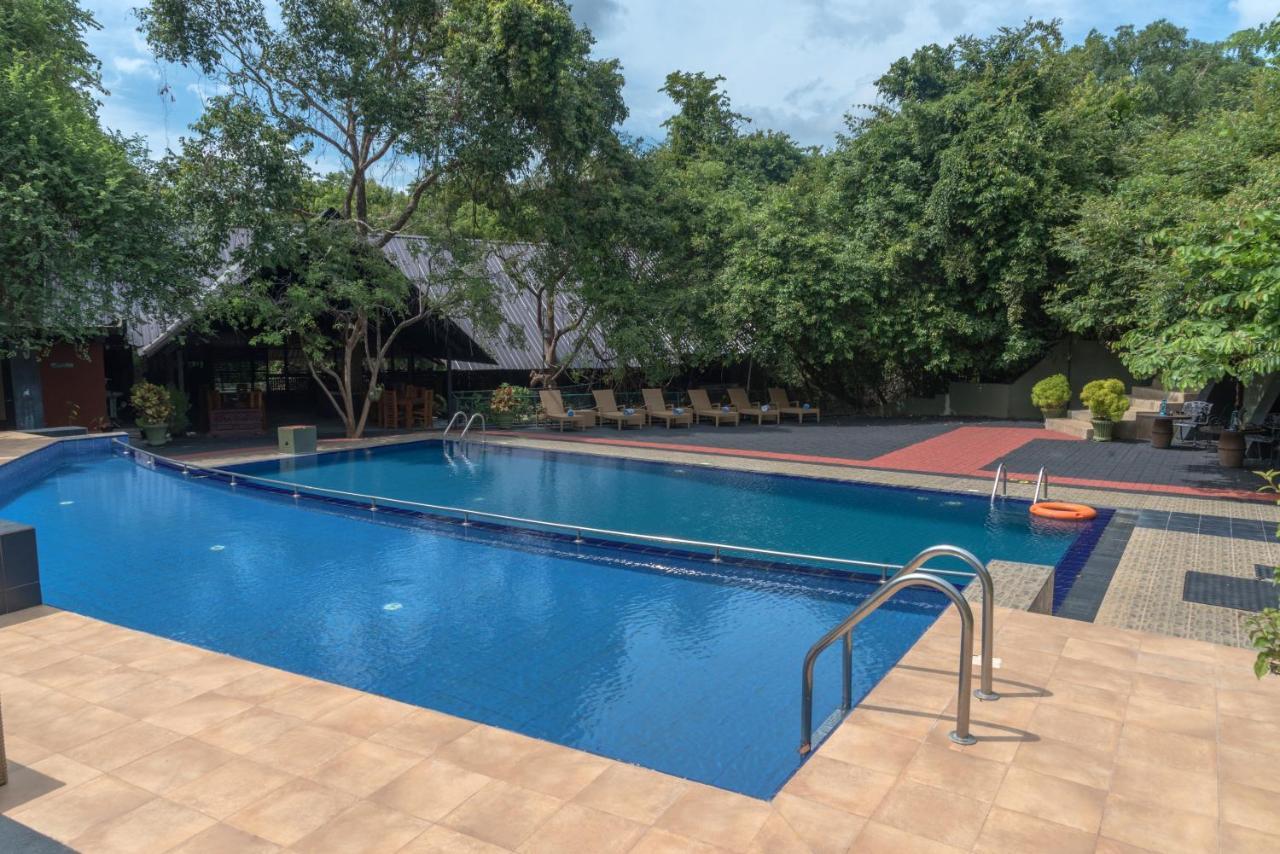 Nice Place Resort Dambulla Exteriör bild