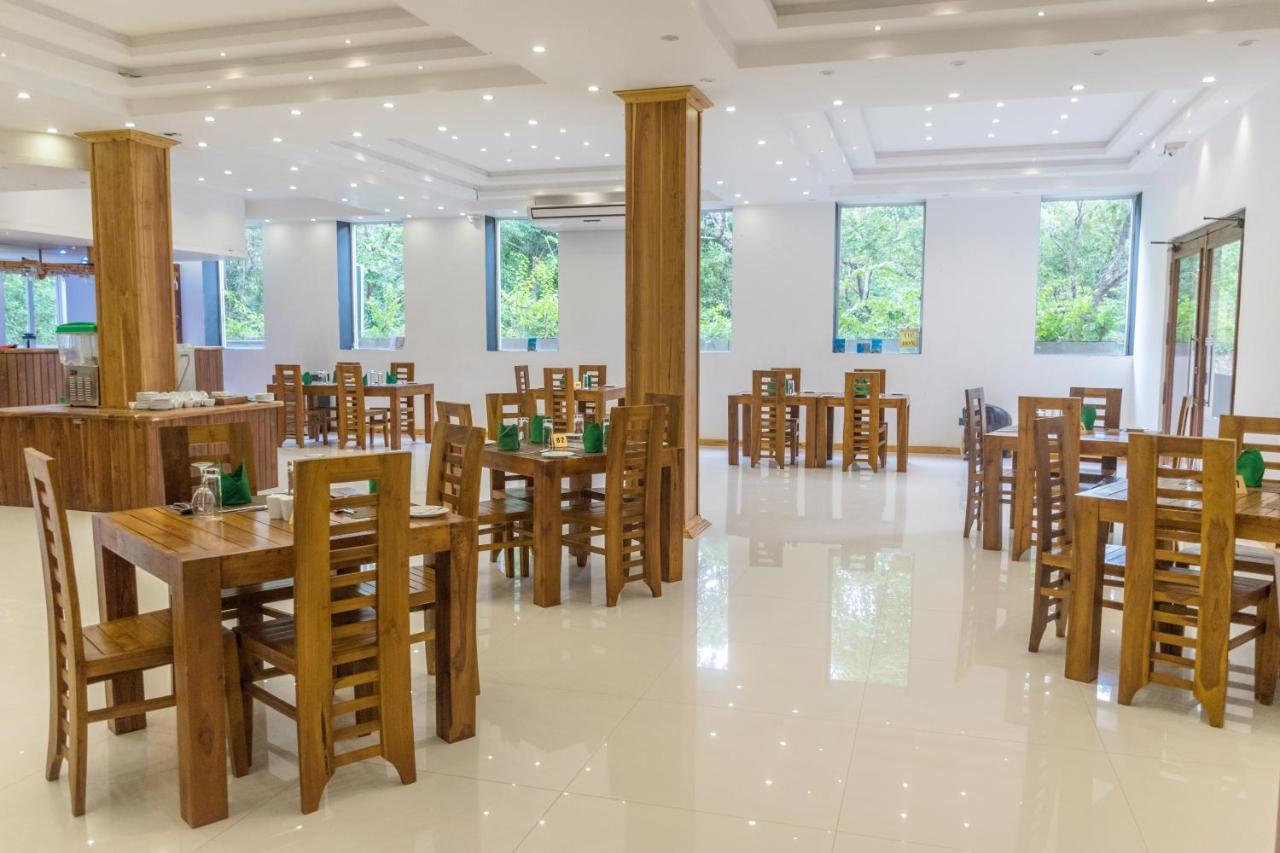 Nice Place Resort Dambulla Exteriör bild