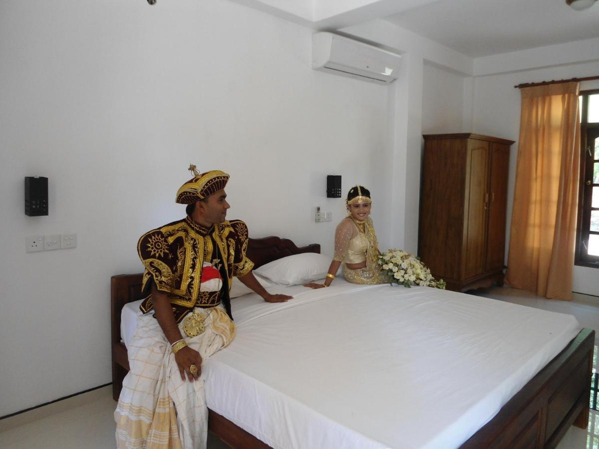 Nice Place Resort Dambulla Rum bild
