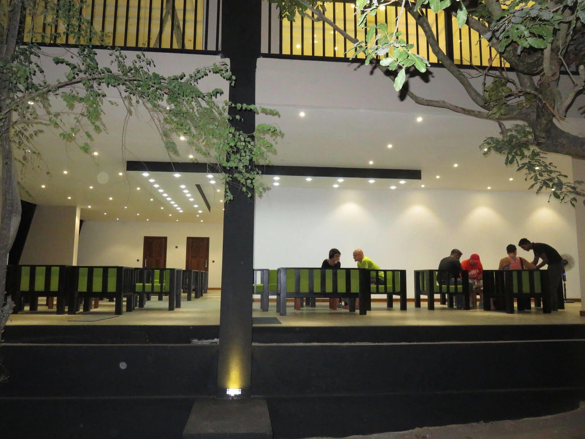 Nice Place Resort Dambulla Exteriör bild