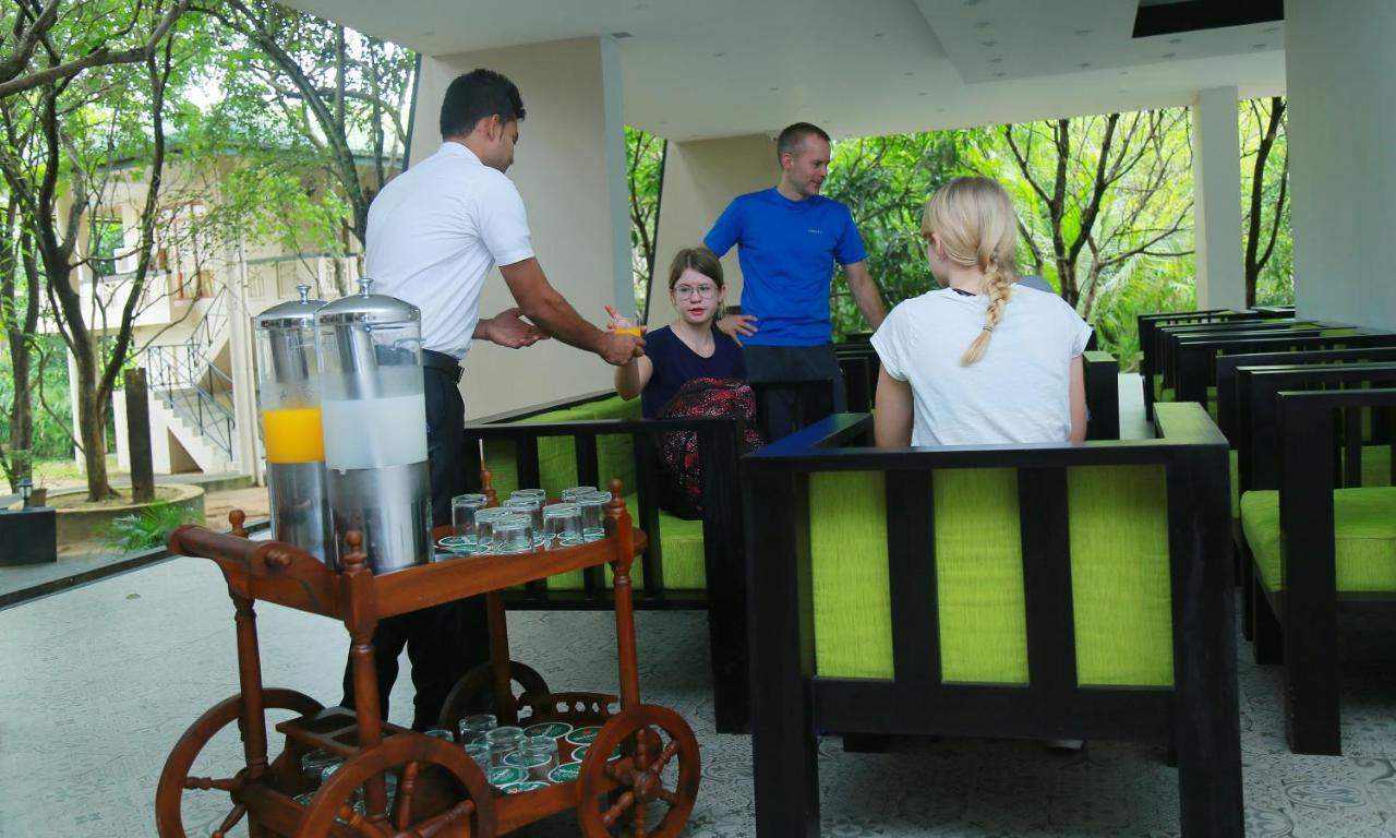 Nice Place Resort Dambulla Exteriör bild